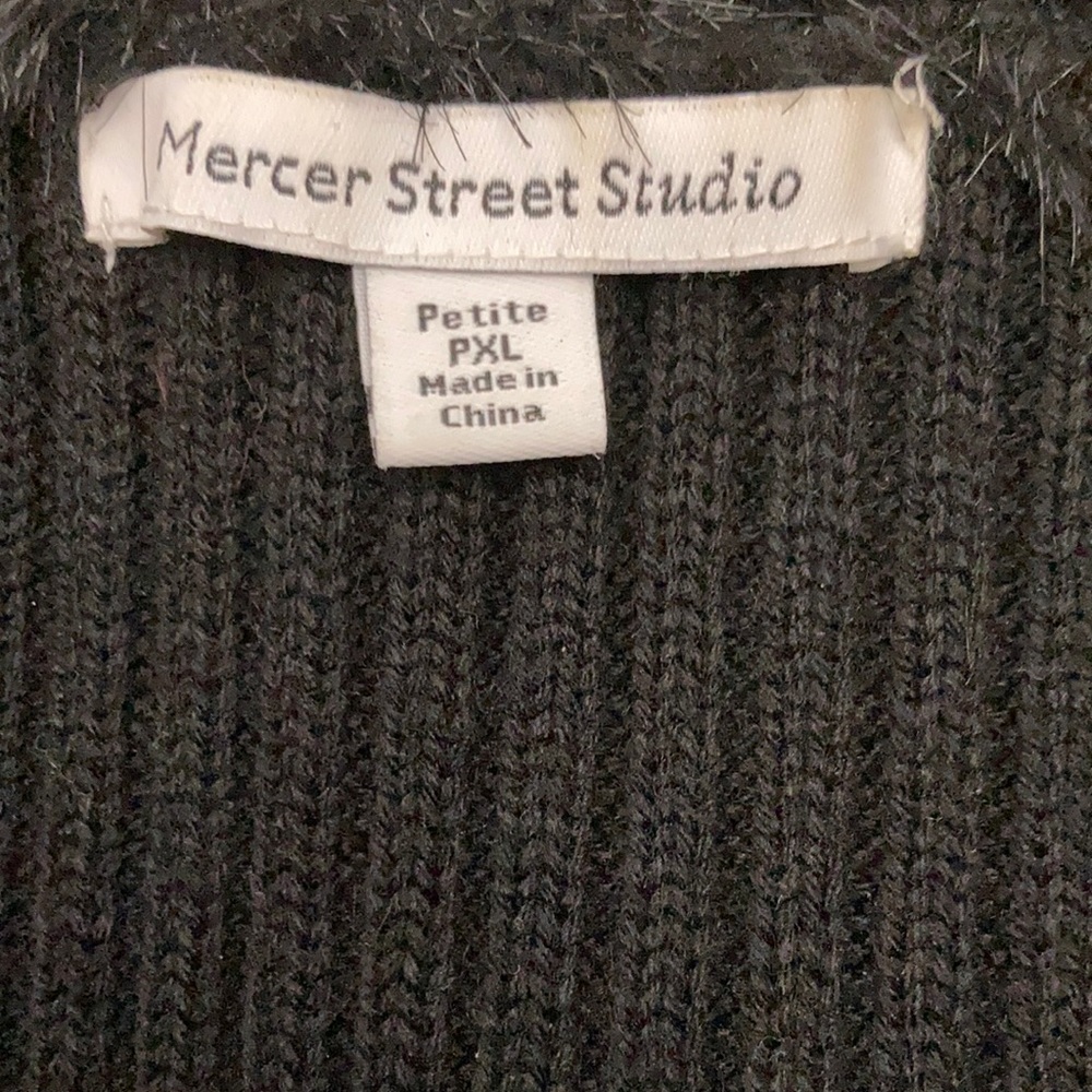 EUC Vintage Mercer Street Studio Faux Fur & Sweater Black Vest Size: PXL - Picture 9 of 10